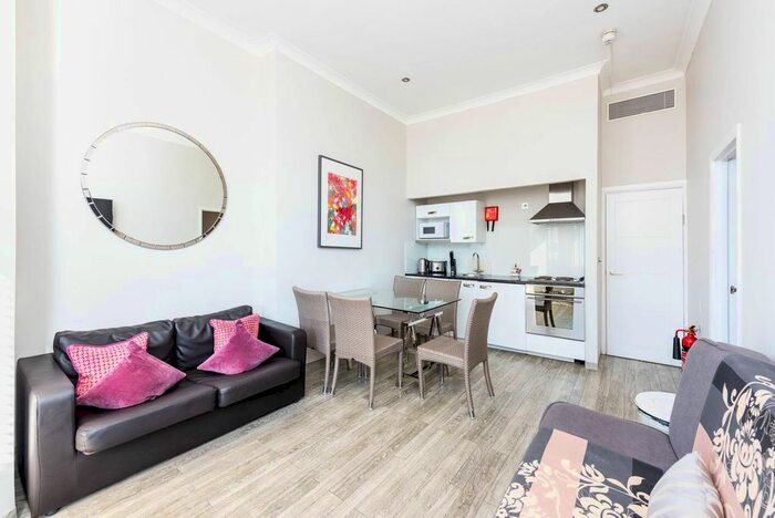 1 Bedroom Flat To Rent In Earls Court, Earls Court, London, SW5