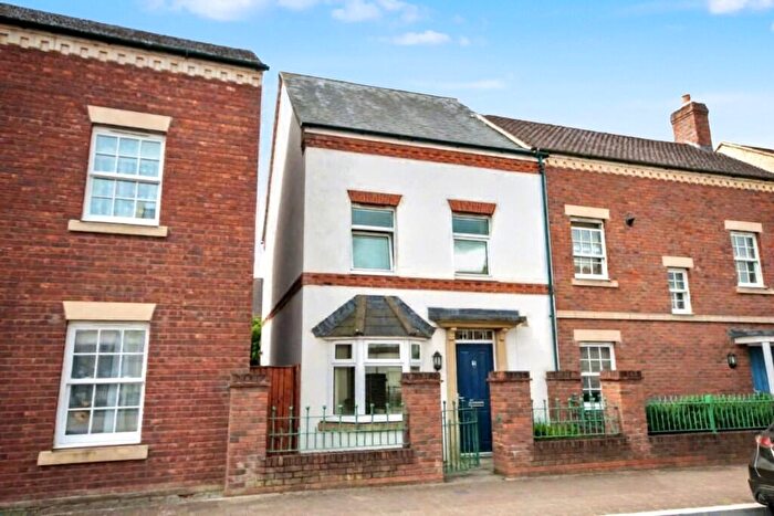 3 Bedroom Semi-Detached House For Sale In East Wichel Way, East Wichel, Swindon, SN1