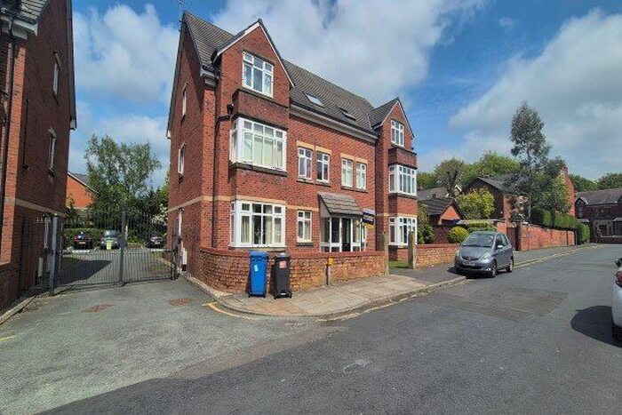 2 Bedroom Flat To Rent In Kensington Road, Chorley, PR7