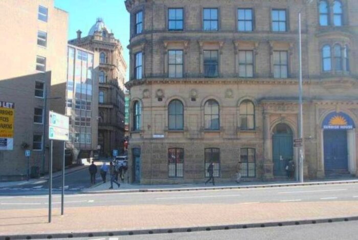 2 Bedroom Flat To Rent In The Reading Room, Leeds Road, Bradford, West Yorkshire, BD1