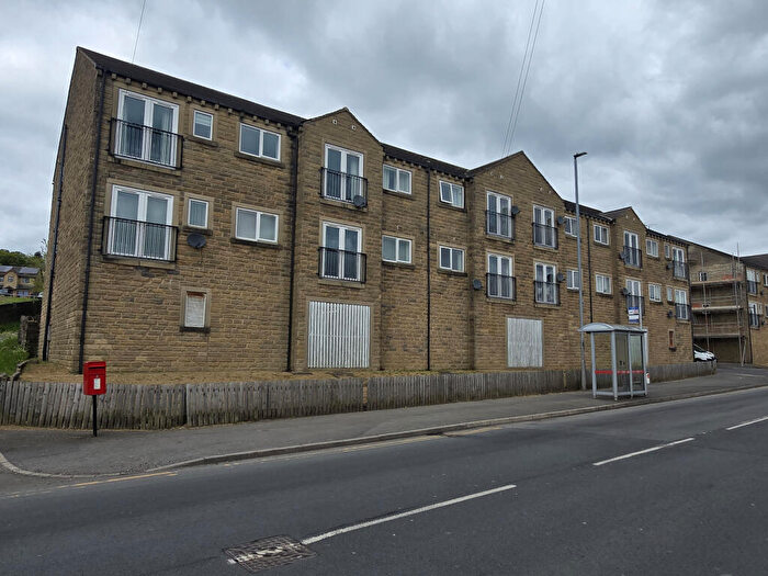 2 Bedroom Flat For Sale In Old Clock Mill Court, Denholme, Bradford, West Yorkshire, BD13