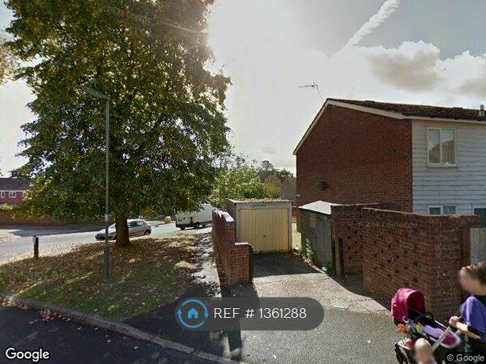 4 Bedroom End Of Terrace House To Rent In The Chantrys, Farnham, GU9