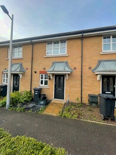 2 Bedroom Terraced House To Rent In Piper Way, Ilford, IG1