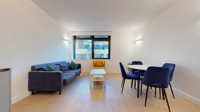 2 Bedroom Flat To Rent In New Horizons Court, Brentford, TW8