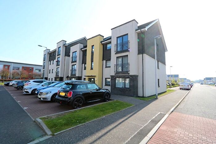 2 Bedroom Flat To Rent In Kenley Road, Renfrew, Renfrewshire, PA4