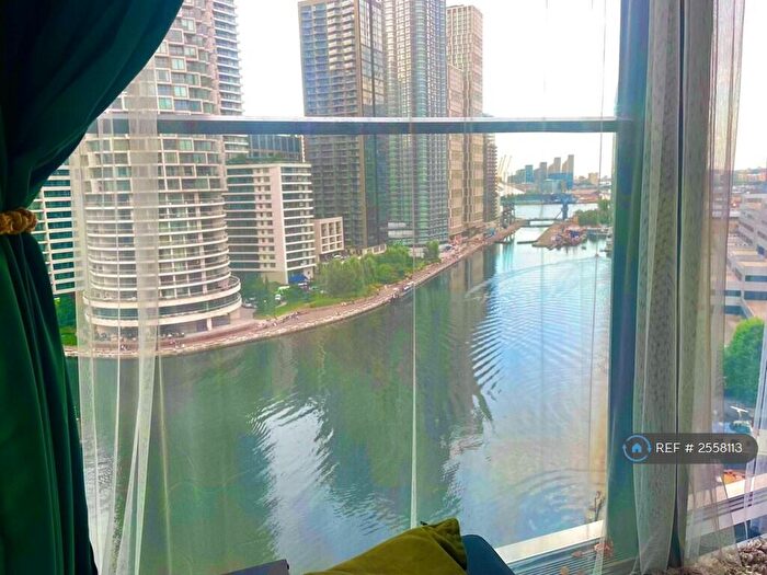 2 Bedroom Flat To Rent In Hampton Tower, London, E14