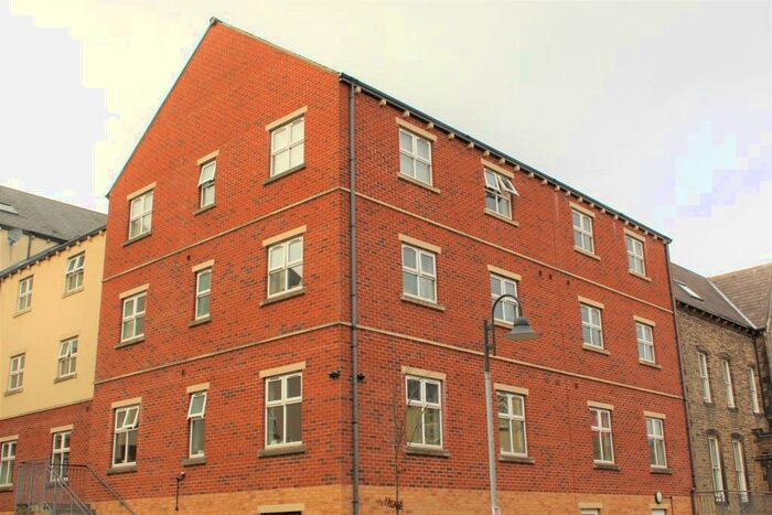 2 Bedroom Apartment To Rent In Savile Grange Apartments, Free School Lane, Halifax, HX1
