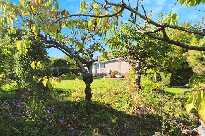 3 Bedroom Detached Bungalow For Sale In Paven Close, Purton, SN5