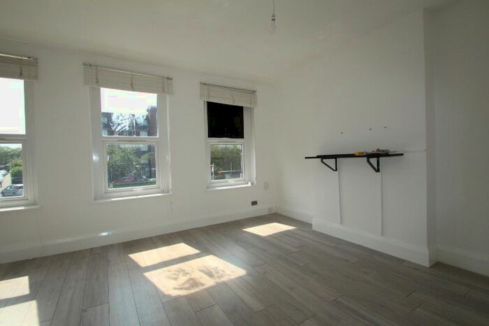 1 Bedroom Studio To Rent In Bromley Road, Catford, London, SE6