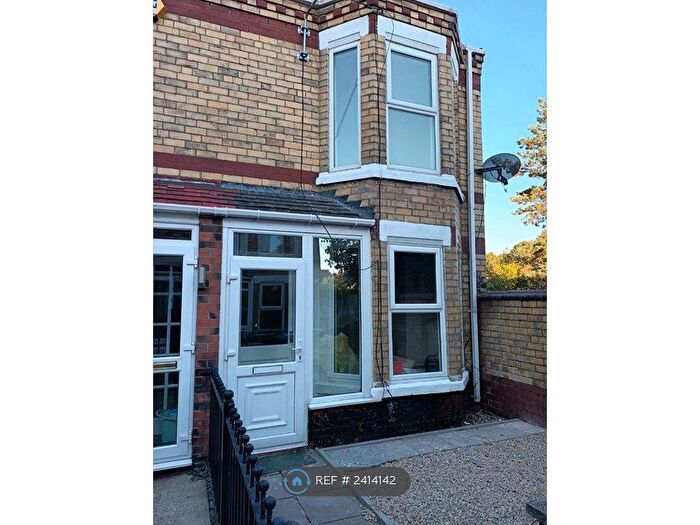 2 Bedroom End Of Terrace House To Rent In Lynton Avenue, Hull, HU5