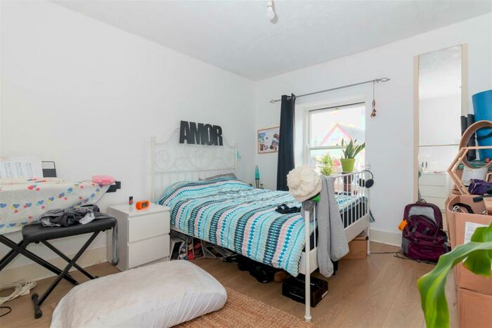 1 Bedroom House To Rent In Church Road, Worthing, BN13