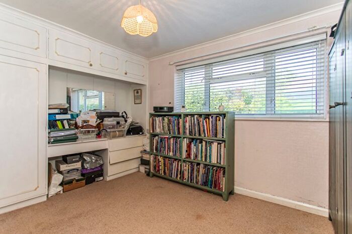 2 Bedroom Detached Bungalow For Sale In The Bungalows, Framfield, TN22