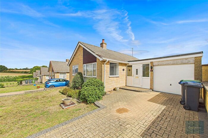 2 Bedroom Bungalow For Sale In Brook Road, Trowbridge, BA14