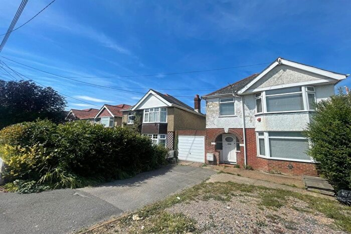 1 Bedroom Flat To Rent In Portsmouth Road, SO19