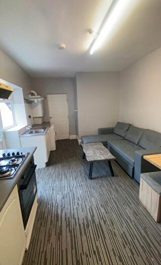 4 Bedroom Flat To Rent In Larkspur Terrace, Newcastle Upon Tyne, NE2