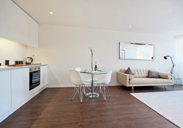 1 Bedroom Flat To Rent In Nottingham One, The City, Nottingham, NG1