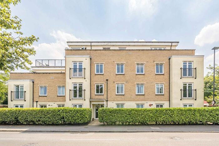 2 Bedroom Flat To Rent In Worton Road, Isleworth, TW7