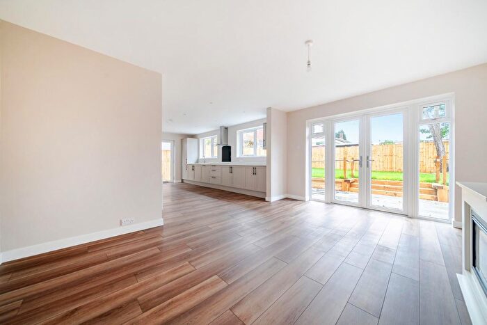 3 Bedroom Detached Bungalow For Sale In Catherington Lane, Catherington, PO8