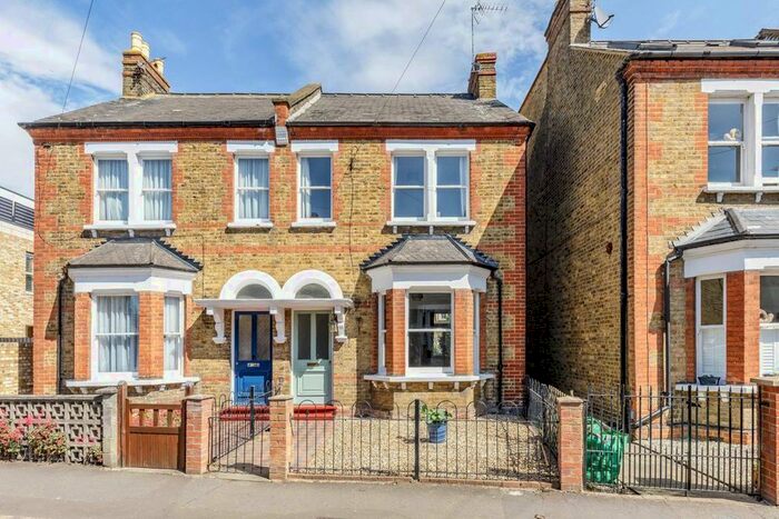 3 Bedroom Property To Rent In Oldfield Road, Hampton, TW12