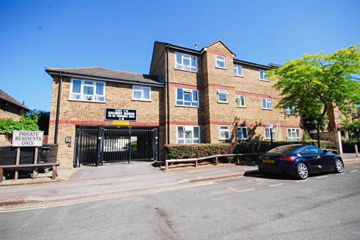 1 Bedroom Flat To Rent In Thornhill Road, Leyton, E10