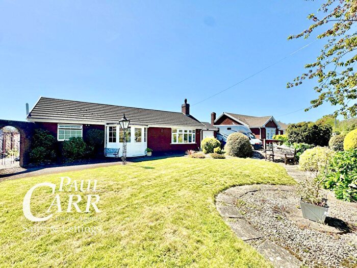 1 Bedroom Detached Bungalow For Sale In The Green, Bonehill, Tamworth, B78