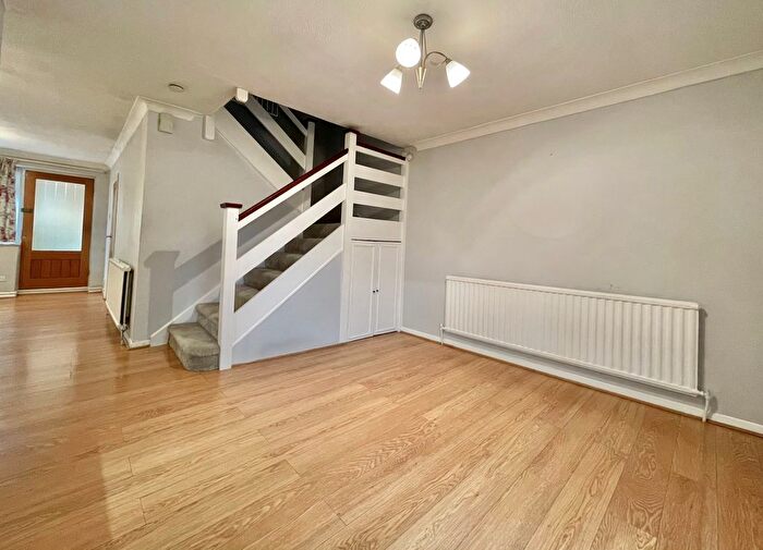 3 Bedroom End Of Terrace House To Rent In Little Reeves Avenue, Amersham, HP7