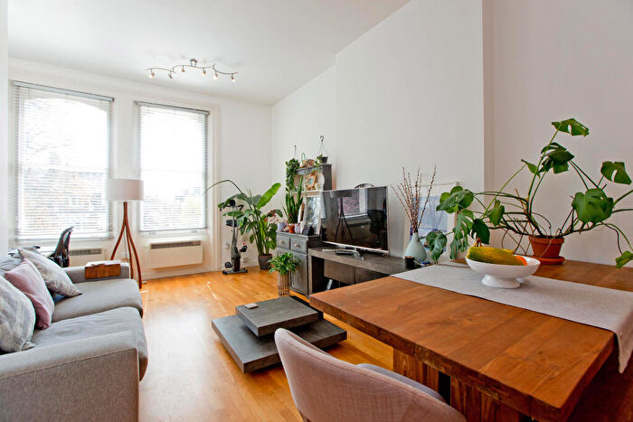 1 Bedroom Apartment To Rent In Belsize Avenue, Belsize Park, London, NW3