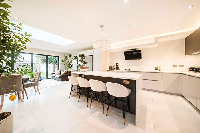 4 Bedroom Semi Detached House To Rent In Aylward Road, West Wimbledon, SW20