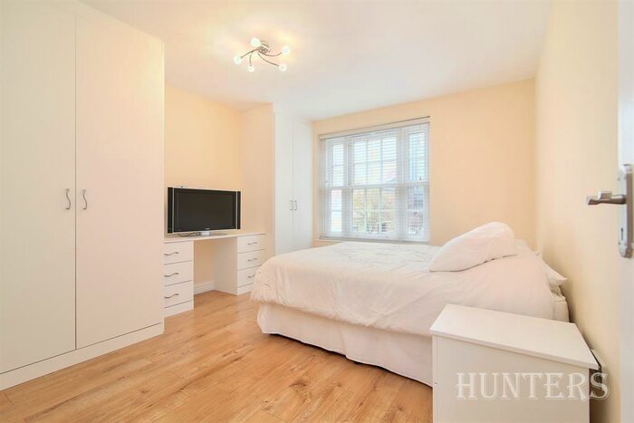 2 Bedroom Flat To Rent In Mountain House, Tyers Street, London, SE11