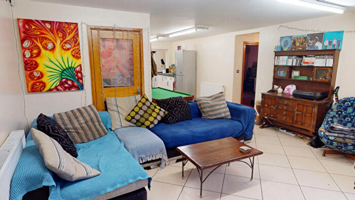 1 Bedroom House To Rent In Rathbone Close, Balsall Heath, B5