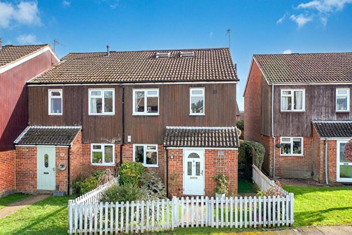 4 Bedroom End Of Terrace House For Sale In Granville Dene, Bovingdon, Hemel Hempstead, HP3