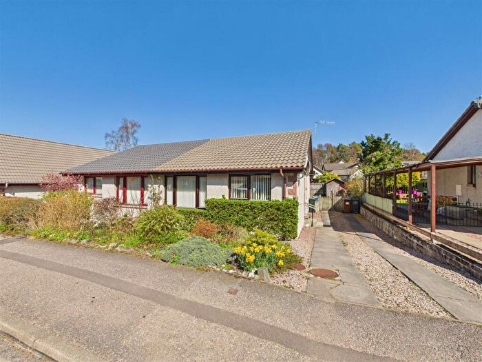 2 Bedroom Semi-Detached Bungalow For Sale In Hillside Avenue, Kingussie, PH21