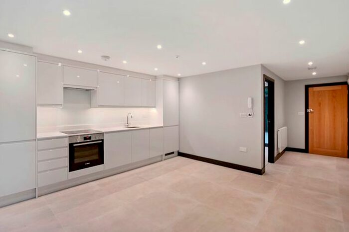 2 Bedroom Flat To Rent In Islington Park Street, Islington, N1