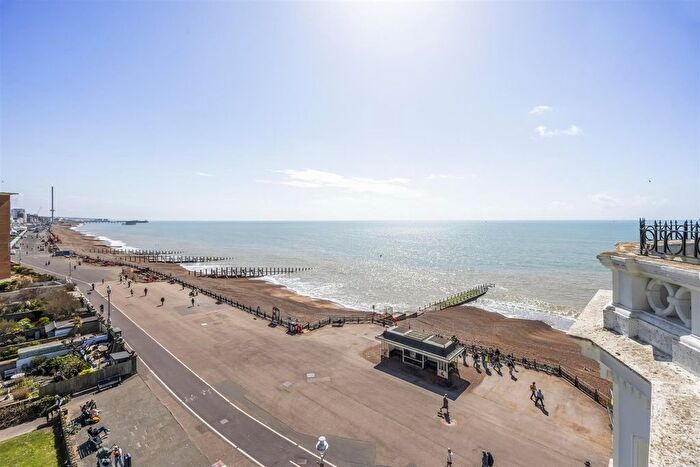 2 Bedroom Flat For Sale In Medina Terrace, Hove, BN3