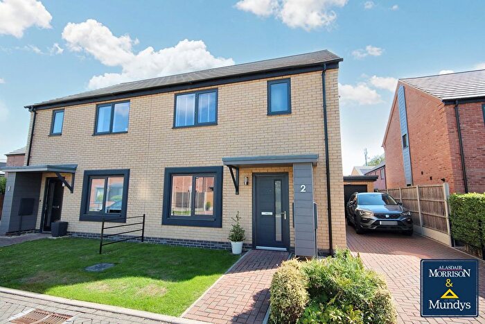 3 Bedroom Semi-Detached House For Sale In Woodland Walk, Collingham, Newark, NG23