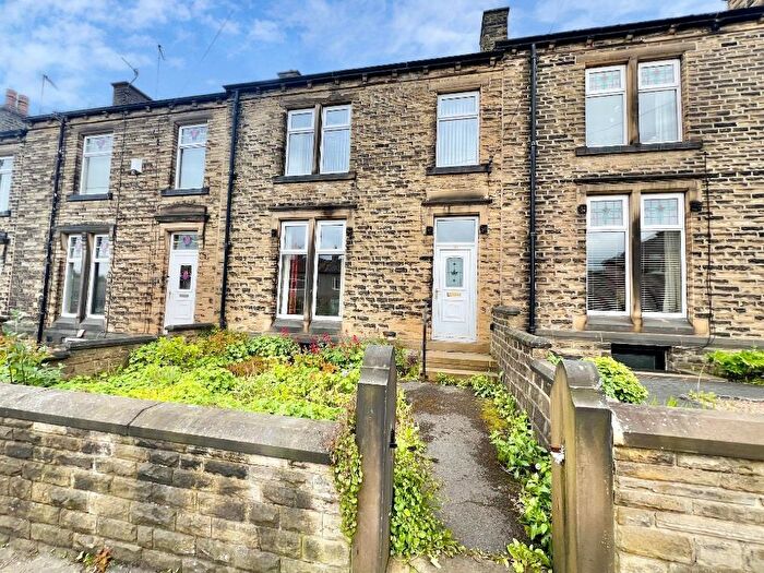 3 Bedroom Terraced House For Sale In Newsome Road, Huddersfield, HD4