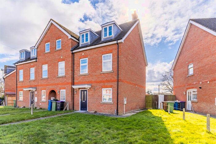 4 Bedroom End Of Terrace House For Sale In Kime Mews, Kirton, Boston, PE20