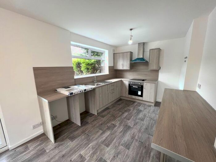 3 Bedroom Semi-Detached House To Rent In Gower Street, Pendlebury, Swinton, Manchester, M27