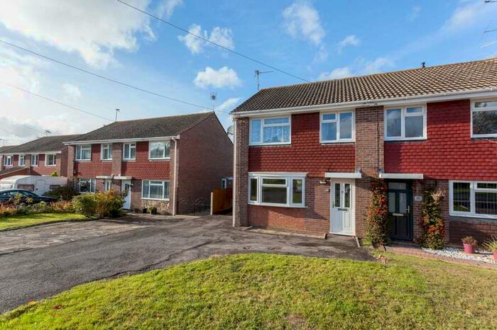 3 Bedroom Semi-Detached House To Rent In Woodlands Way, Southwater, RH13