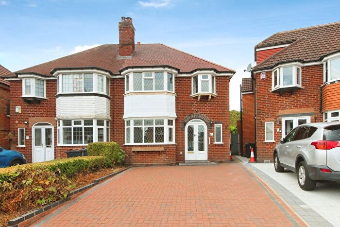 3 Bedroom Semi-Detached House For Sale In Vibart Road, Birmingham, West Midlands, B26