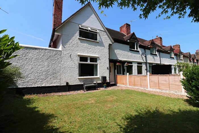 3 Bedroom End Of Terrace House For Sale In Fairway South, Bromborough, CH62