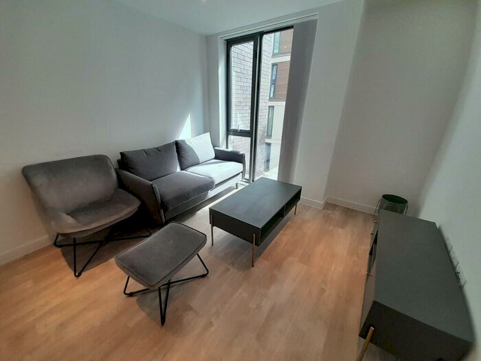 2 Bedroom Apartment To Rent In Queen Street, Manchester, Greater Manchester, M3