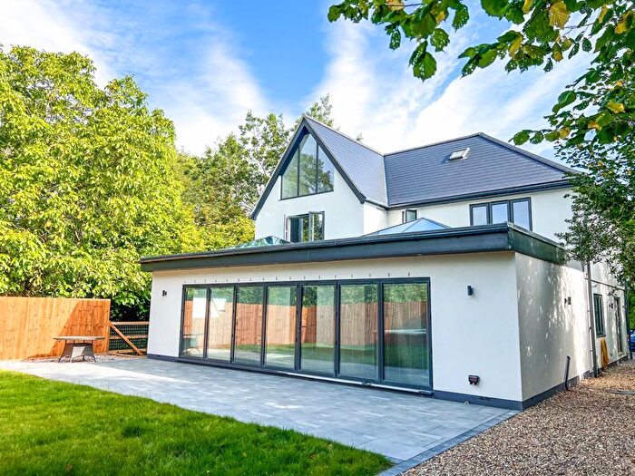 5 Bedroom Property To Rent In Crow Green Road, Pilgrims Hatch, Brentwood, CM15