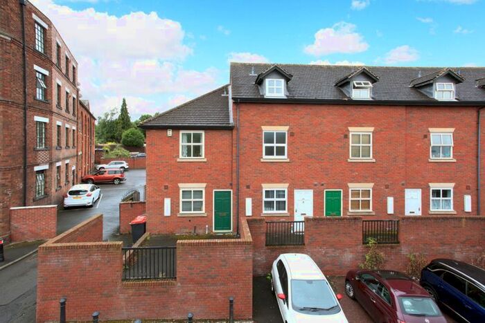 3 Bedroom Terraced House To Rent In Chad Valley, High Street, Wellington, Telford, TF1
