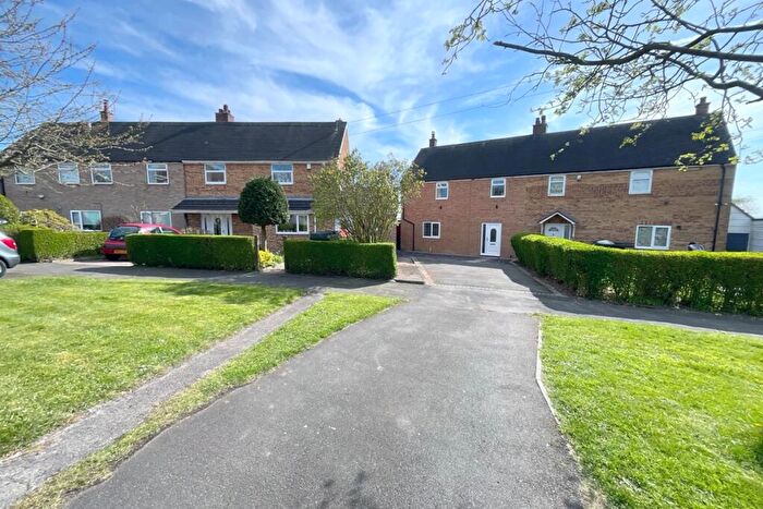 3 Bedroom Semi Detached House For Sale In Poynton Avenue, Ulley, Sheffield, Rotherham, S26