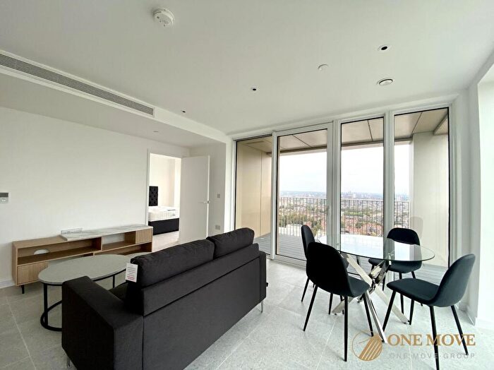 1 Bedroom Apartment To Rent In Cendal Crescent, Bouchon Point, E1