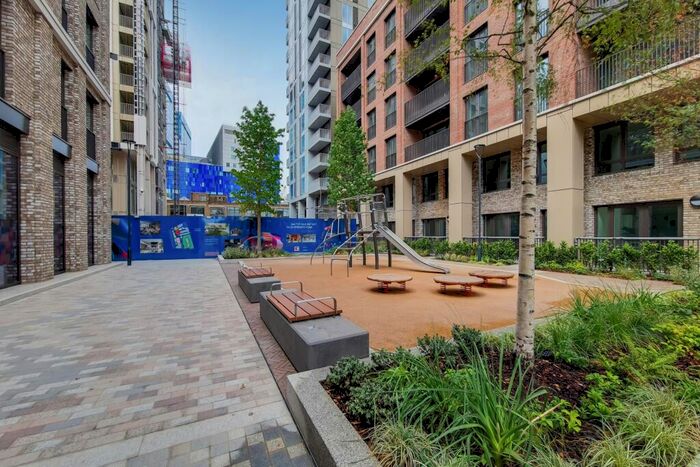 1 Bedroom Apartment To Rent In Jacquard Point, Tapestry Way, London, E1