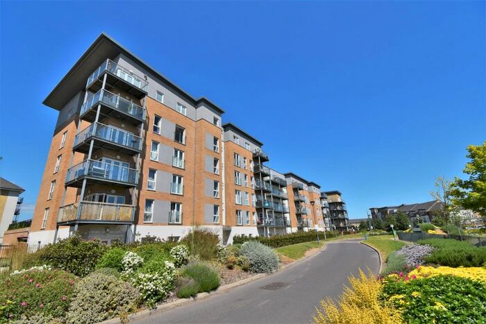 2 Bedroom Flat To Rent In Windsor Court, Pennyroyal Drive, West Drayton, UB7