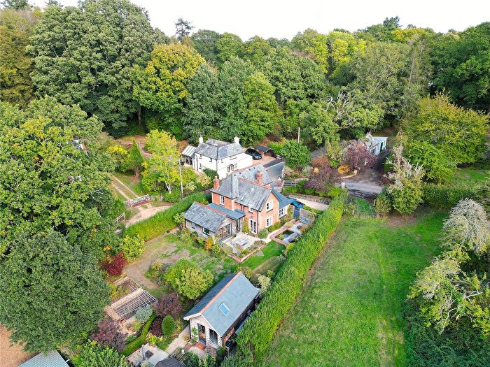3 Bedroom Country House For Sale In Frogham Hill, Frogham, Fordingbridge, Hampshire, SP6
