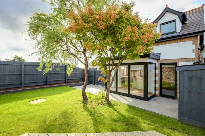 2 Bedroom Detached House To Rent In Kings Avenue, Radyr, Cardiff, CF15